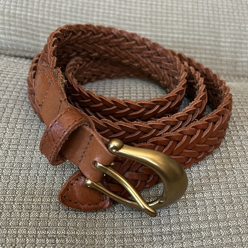 Genuine leather woven braided belt size M/L